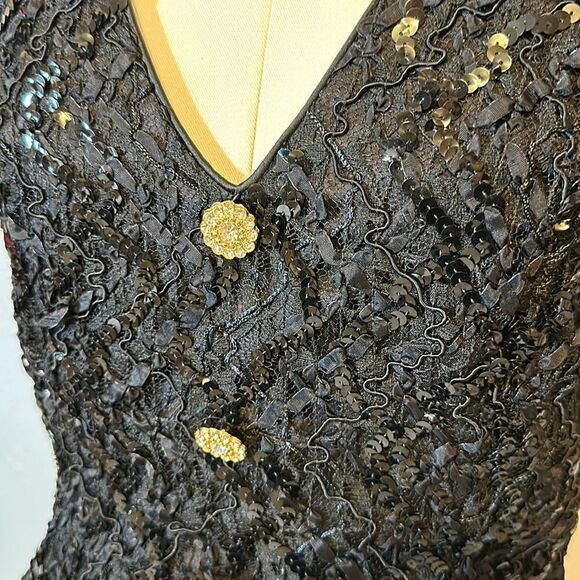 Vintage Dave and Johny  halter sequined top with satin A-line skirt size 11/12 - Picture 3 of 12